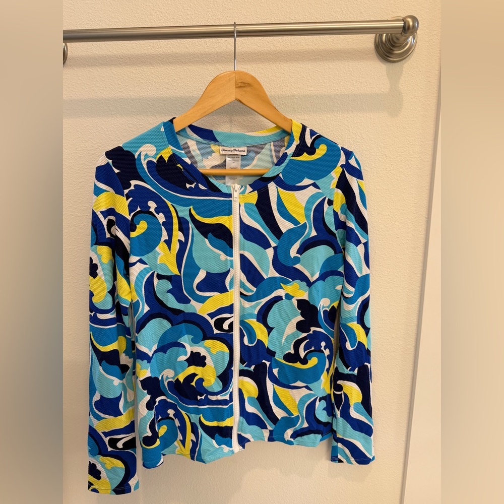 NWOT - Tommy Bahama Rash Guard, Blue Patterned, Large. - Picture 5 of 11